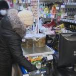 В магазинах Газ-Сале народные контролеры обнаружили просроченные продукты