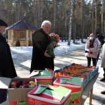 Депутаты «Единой России» передали подарки в Тамбовский дом-интернат для ветеранов