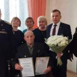 Фронтовика – волонтёра Павла Сорокина из Комсомольского района единороссы тепло поздравили с 99-летием