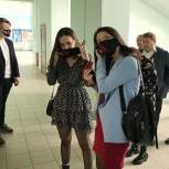 В Международный день театра Павел Федяев передал пятьсот защитных масок для кемеровских зрителей