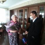 Единороссы поздравили представительниц старшего поколения с Международным женским днем