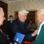 Кан-оол Даваа поздравил государственного деятеля Тувы Семена Кунгаевича Буянды с юбилеем