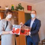 Артем Копылов передал отделу образования Острогожского района оргтехнику