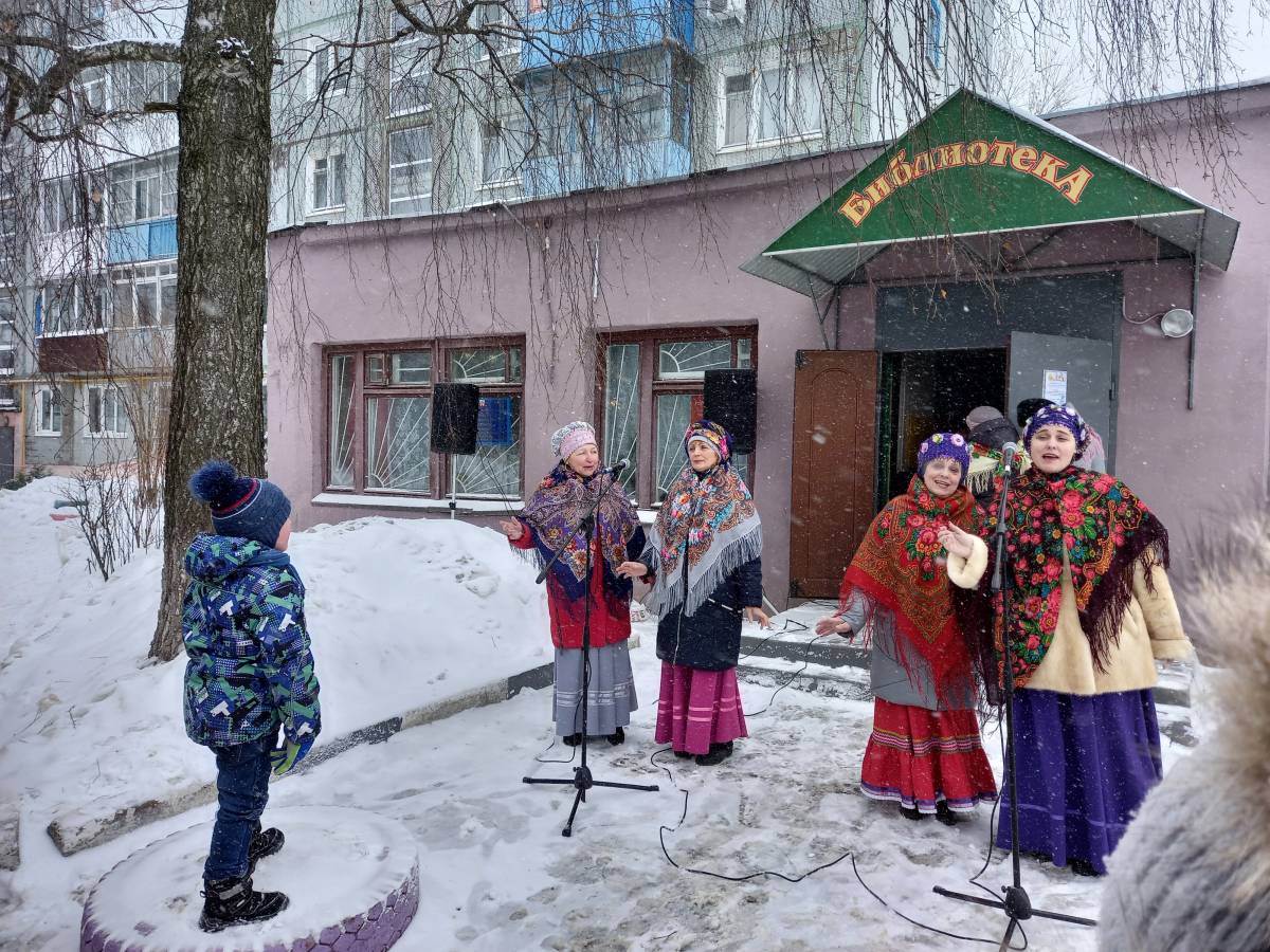 При участии «Единой России» в Новоугольном прошел праздник Широкой Масленицы