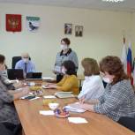 Журналистов районной газеты «Знамя» поздравили активисты Партии