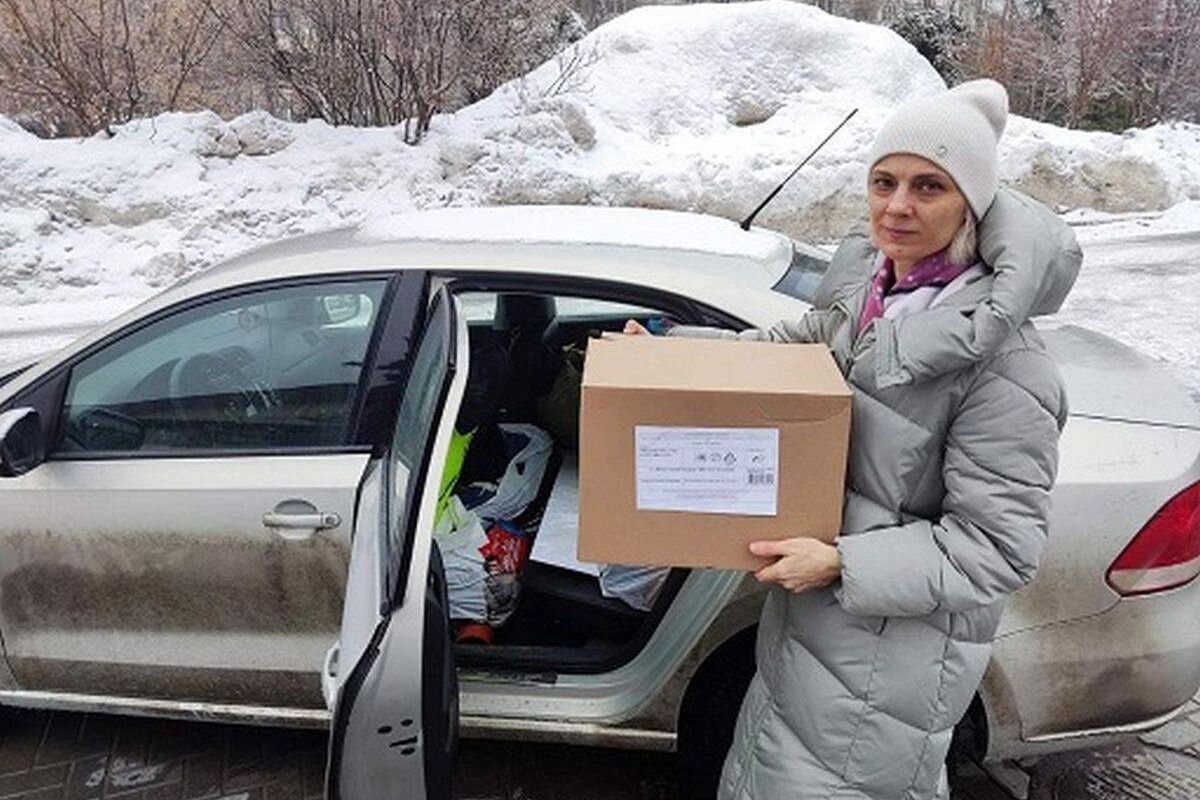 Волонтеры Ленинского отделения партии передали гуманитарный груз для  жителей из ЛНР и ДНР