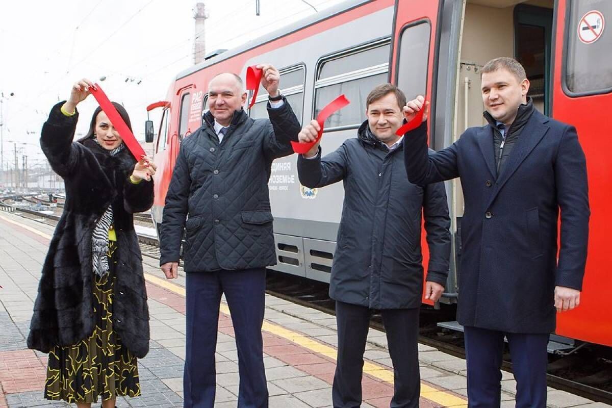 Соединяя Черноземье»: из Воронежа запустили первый поезд в Курск