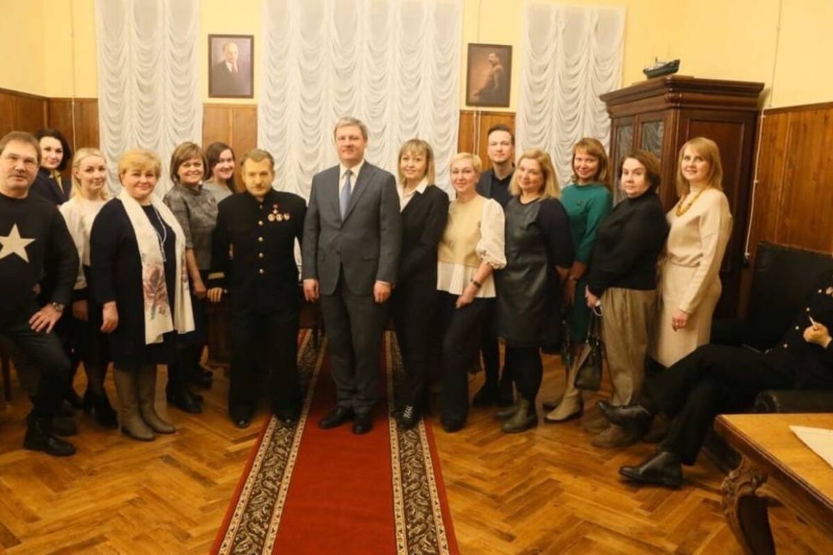 Новости архангельска и архангельской эхо севера. Директор музея Москвы. Сухановский Иван Архангельск. Кабинет Папанина в Архангельске. 349 Школа музей.