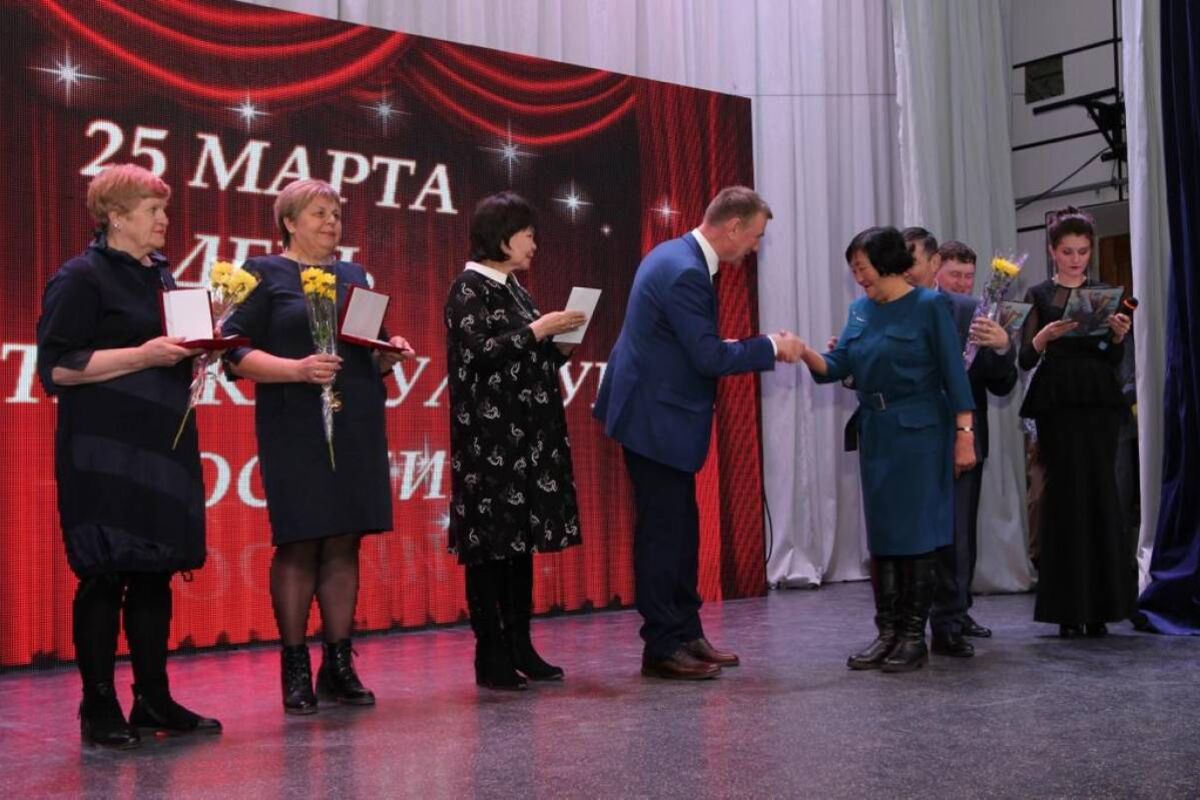 В Бурятии отметили День работника культуры
