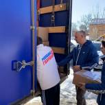 Балашовские единоросы отправили очередную грузовую машину с гуманитарной помощью жителям Донбасса