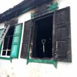Депутаты-единороссы помогли многодетной семье, пострадавшей от пожара
