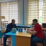 Депутат «Единой России» Алексей Чирков приобрел, волейбольные мячи для школы села Александровка