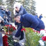 Вместе с псковичами Андрей Турчак почтил память погибших десантников шестой роты Псковской дивизии