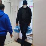 Волонтеры «Единой России» привезли воду в моностационар Читы
