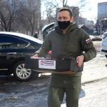 «Единая Россия» передала фруктовые наборы медикам ковидного госпиталя в Благовещенске
