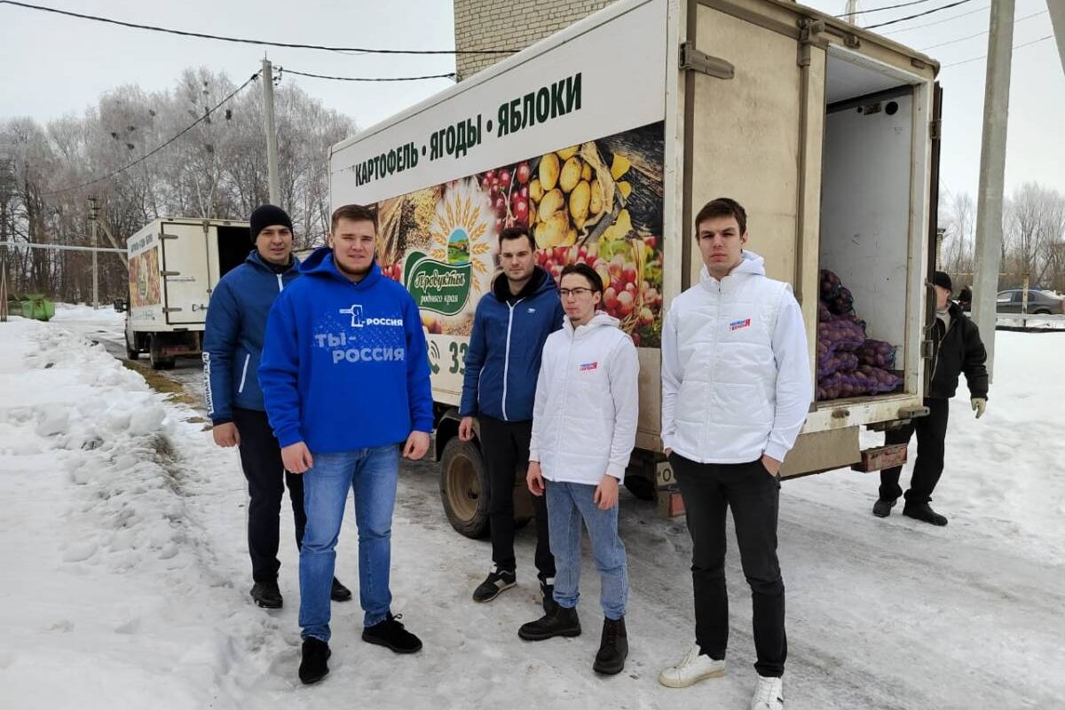 Член общественного совета партпроекта помог гражданам ДНР и ЛНР