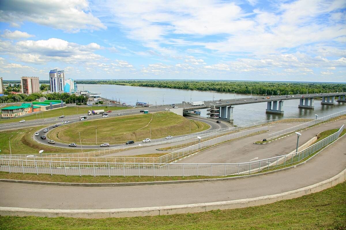 Глава Барнаула эффективно использует инструменты развития города: депутаты  АКЗС оценили работу мэра