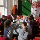 «Единая Россия» по всей стране организует досуг детей-беженцев из Донбасса