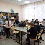 После обращения в общественную приемную педагог дополнительного образования получила работу на полную ставку