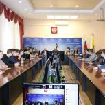 Активисты «Молодой Гвардии» приняли участие в обсуждении внешнеполитической обстановки