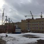 Депутат Госдумы проверила ход строительства новой школы в Грязях