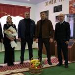 Секретари местных отделений «Единой России» поздравили с 8 Марта жен и матерей военнослужащих