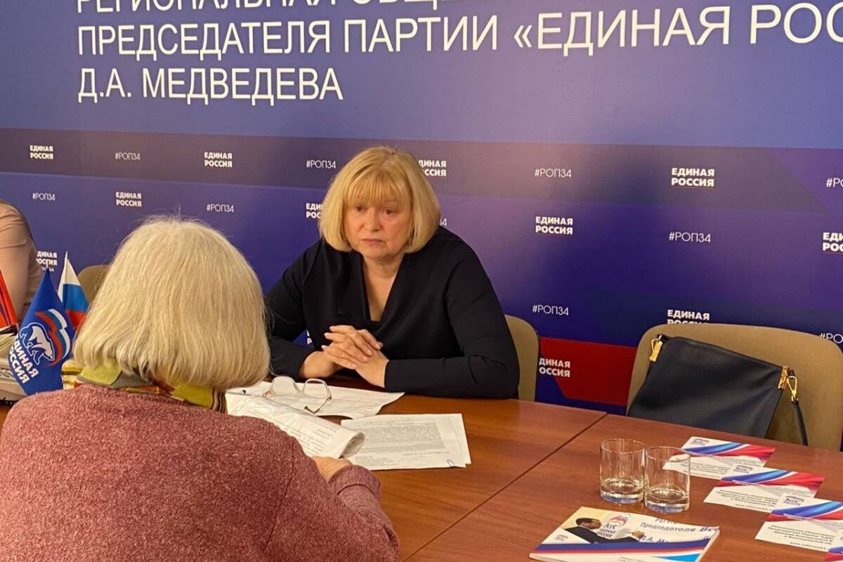 Валентина Гречина провела тематический прием граждан по вопросам ЖКХ