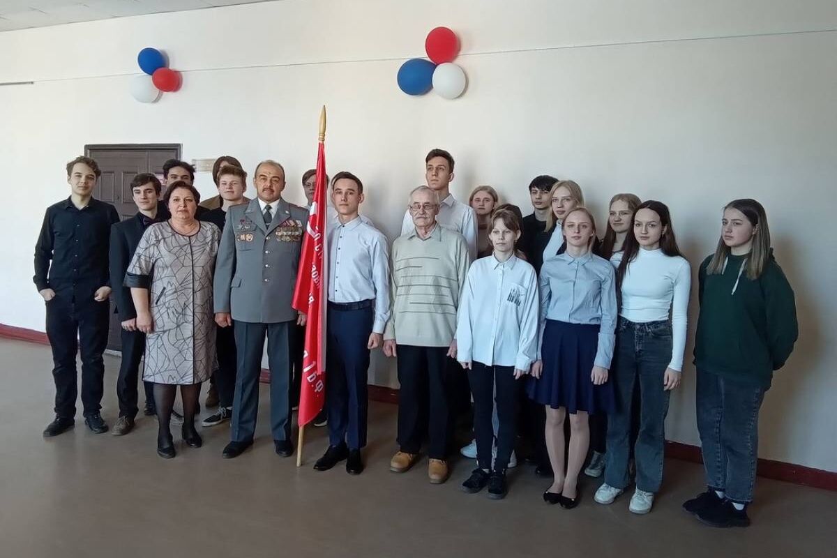 В Кыштымском городском округе прошла передача Знамени Победы