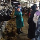 «Единая Россия» на Камчатке организовала экскурсию для школьников на сельскохозяйственное предприятие региона
