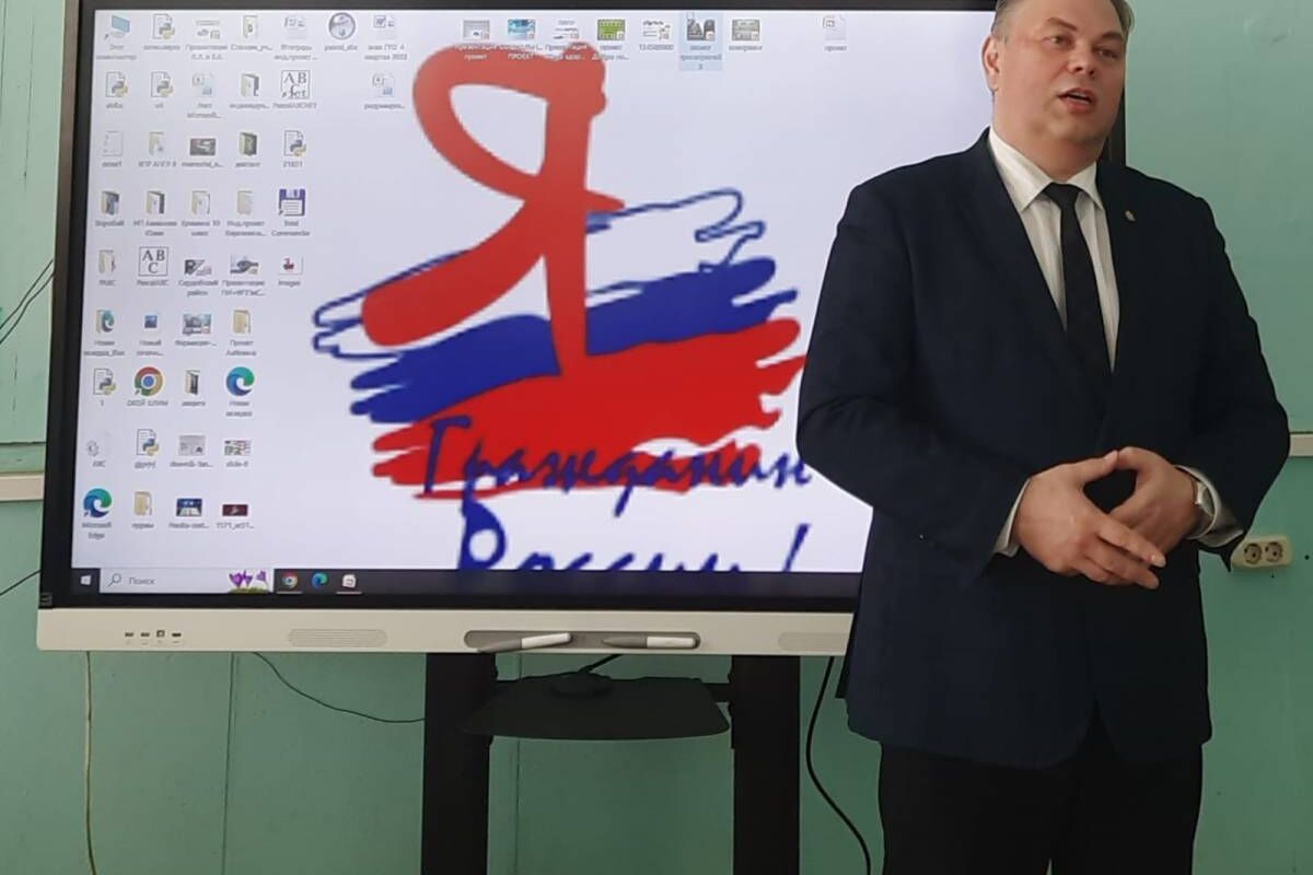Алексей Марьин оценил социальные проекты школьников в Сердобском районе