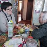 Единороссы Лабытнанги помогут пенсионеркам в решении житейских проблем