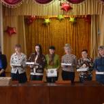 Уссурийские партийцы поздравили сотрудниц военного госпиталя с Международным женским днем