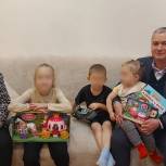 Муниципальный депутат Варвара Черкезова навестила семью мобилизованного жителя района Очаково-Матвеевское