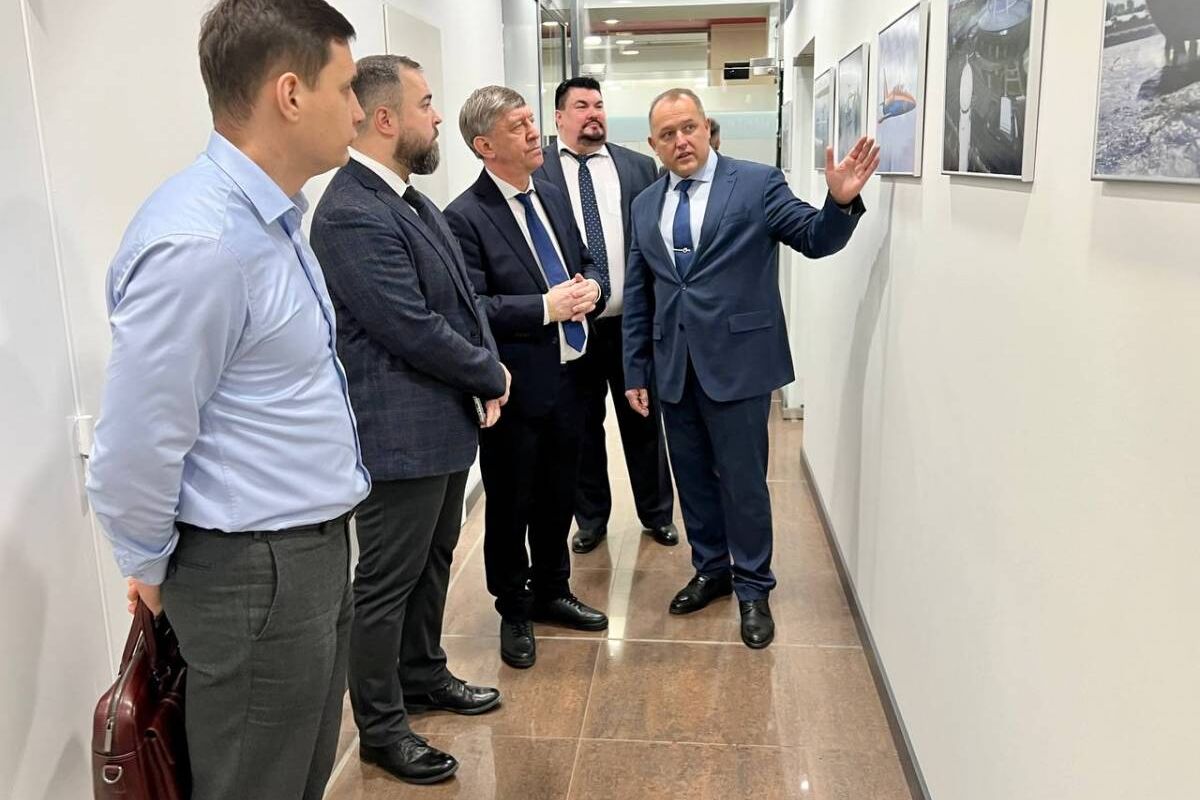 Петербургский координатор партпроекта «Выбирай свое» Сергей Соловьев обсудил импортонезависимость в сфере высокотехнологичной промышленности с представителями «Радар ММС»