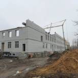 Партийный десант провел мониторинг строительства нового корпуса школы №2 города Ливны