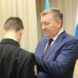 «Единая Россия» наградила участников Парада Памяти из Ульяновской области