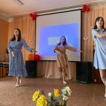 Всероссийский марафон «Для милых женщин» сторонников «Единой России» прошел в Калужском индустриально-педагогическом колледже