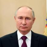Владимир Путин поздравил жителей Чеченской Республики с Днём Конституции