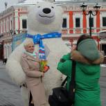 Цветы, подарки, концерты, выставки: «Единая Россия» провела праздничные мероприятия для женщин в Нижегородской области