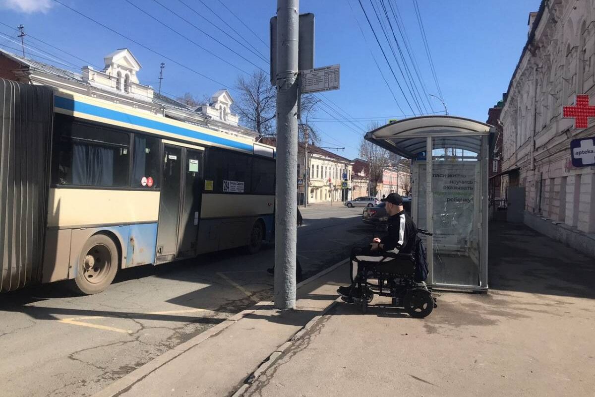 Евгений Ковалев организовал мониторинг доступности общественного транспорта для людей с ОВЗ
