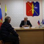 Николай Великдань провёл личный приём граждан в Труновском округе