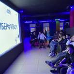 В Самаре активисты «Единой России», «Молодой Гвардии» и студенты ссузов сразились в поединках турнира по киберфутболу
