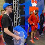 Молодогвардейцы оказывали волонтерскую помощь на Чемпионате России по самбо