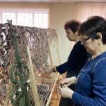 «Единая Россия» передала ткань для плетения маскировочных сетей воронежским волонтерам