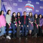 В Республике Алтай при поддержке «Единой России» устроили фотосессию для жён участников спецоперации