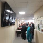 Депутат Госдумы Алексей Езубов провел мониторинг завершающего этапа капремонта районной поликлиники