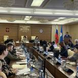 Меры поддержки военнослужащих и их семей обсудили в рамках семинара, организованного Единой Россией
