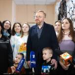 Санкт-Петербургский НИИ ЛОР принял на лечение первую группу луганских детей