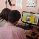 Барнаульские школьники учились противостоять мобильным угрозам на «Уроке цифры»
