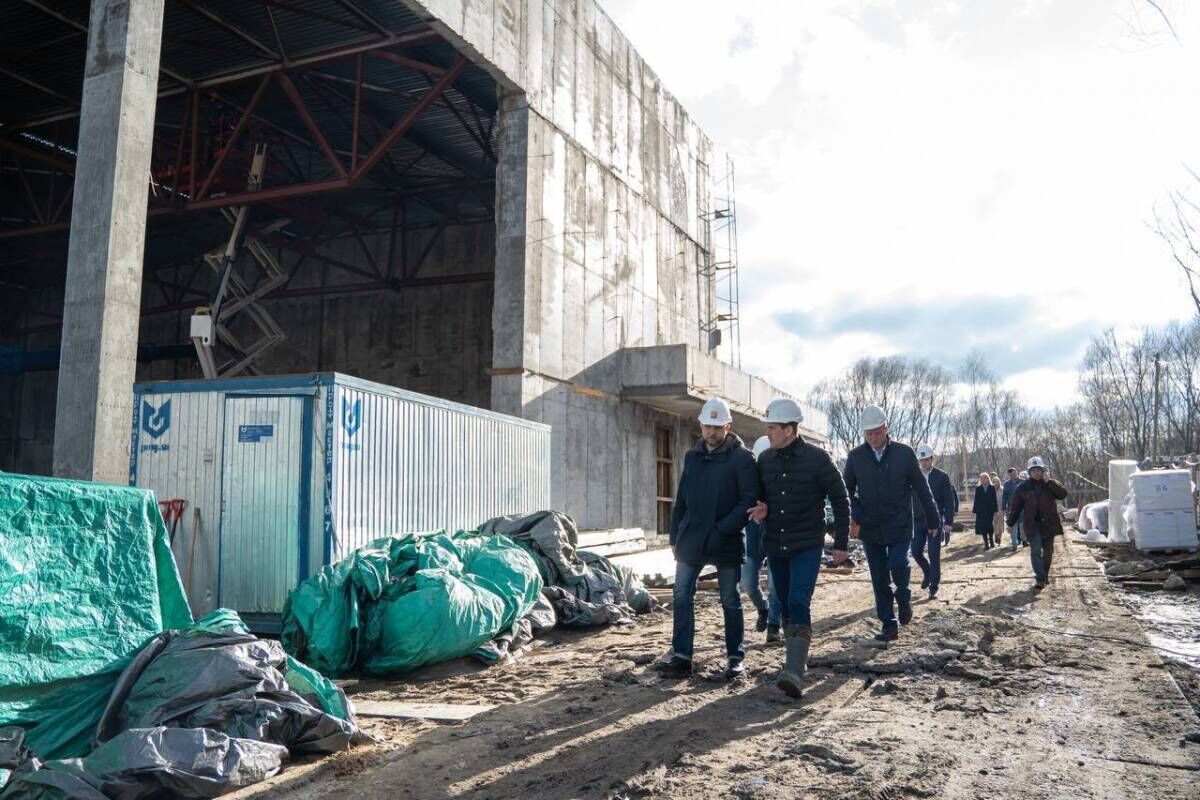 Геннадий Панин проинспектировал строительство Ледового дворца в  Подмосковном Орехово-Зуеве